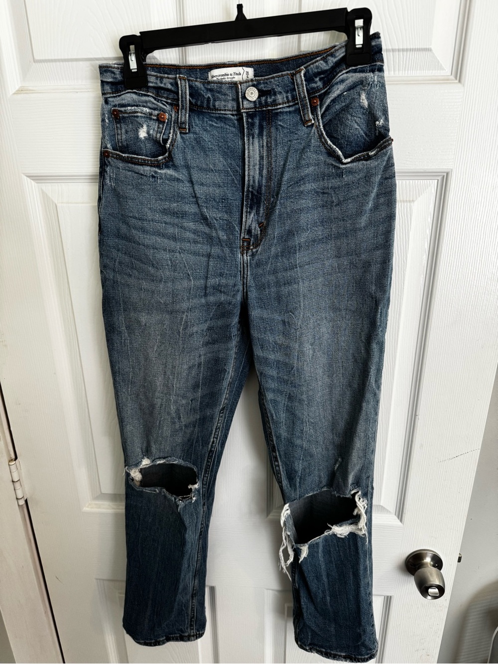 Vintage-Inspired Distressed Women’s Jeans LONG - Blue